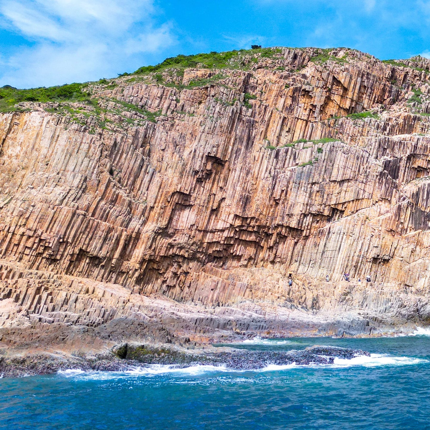 Hong Kong Geopark Four Sea Arches Volcano Sightseeing Yacht Tour (4hrs)