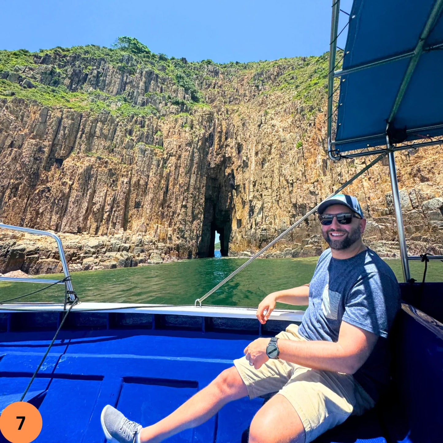 Hong Kong Geopark Four Sea Arches Volcano Sightseeing Speedboat Tour (2hrs)