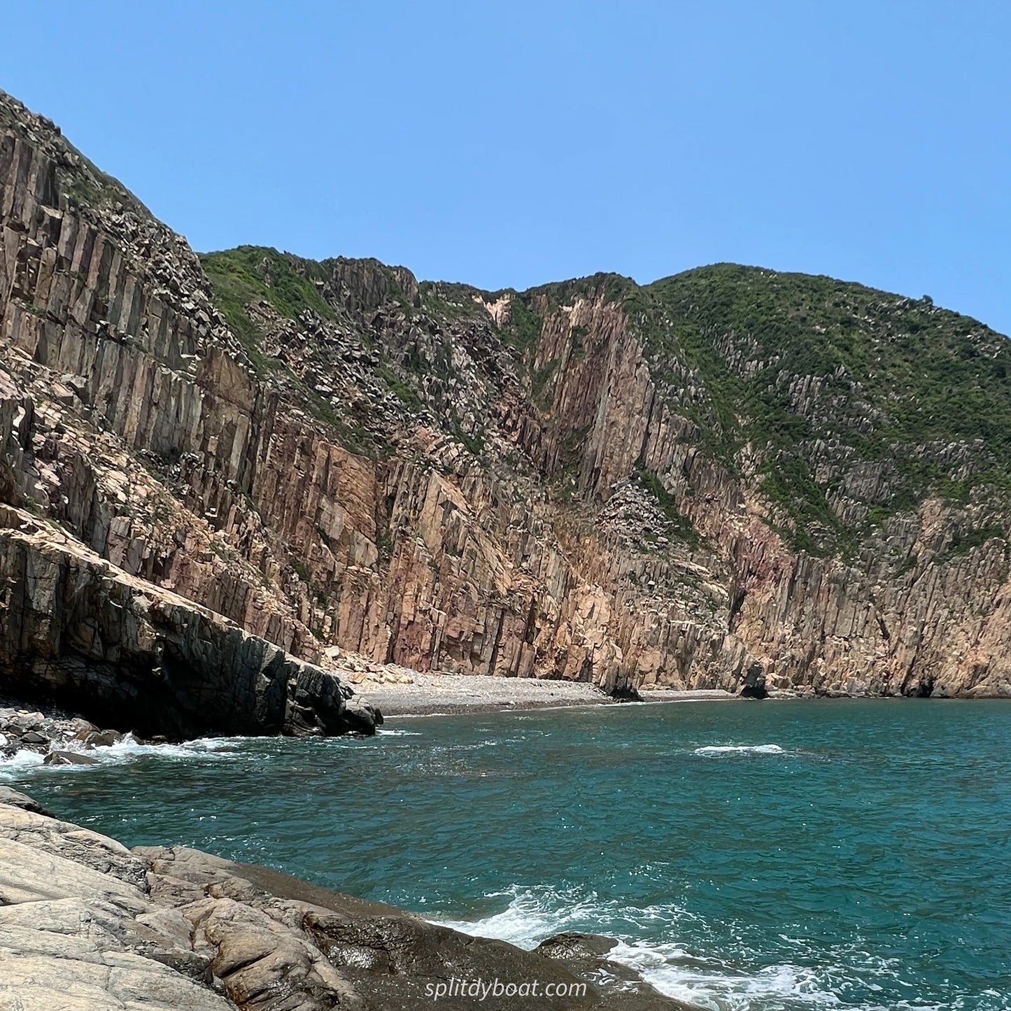 Hong Kong Geopark Four Sea Arches Volcano Sightseeing Yacht Tour (4hrs)